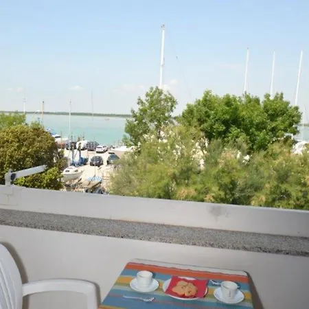 Apartment Dream Holidays In Our Flat - Beahost