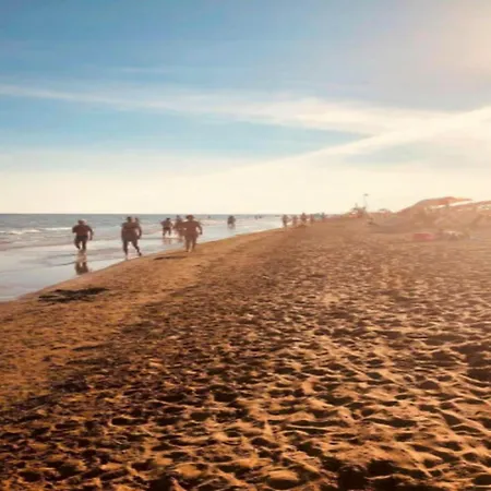 公寓 Dream Holidays In Our Flat - Beahost 比比翁