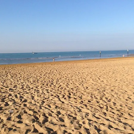 公寓 Dream Holidays In Our Flat - Beahost 比比翁